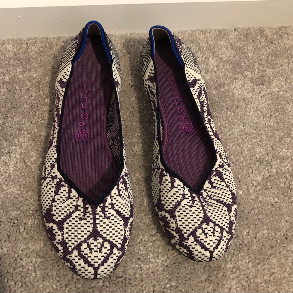 Rothy's Round Toe Purple and Cream Flats Size 11‎